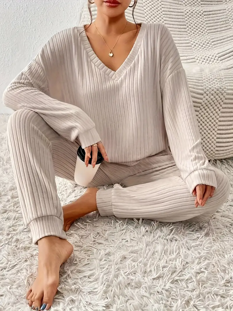 Women’s 2-Piece Loungewear Set with Ribbed Long Sleeve Top and Pants