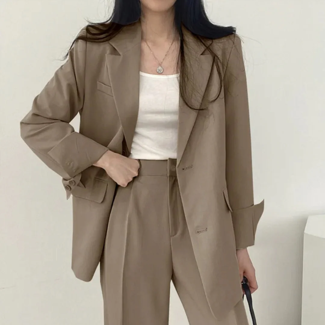 Suit Set with Blazer and High-Waisted Trousers for Women